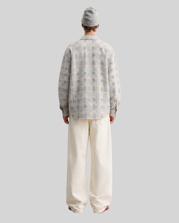 Simple plaid long sleeved shirt for men and women