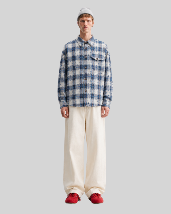 Simple plaid long sleeved shirt for men and women
