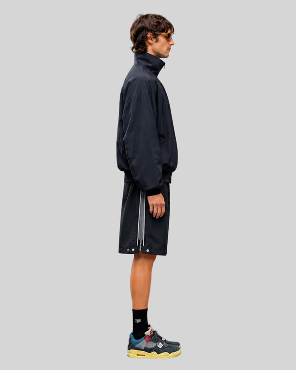 Mesh breathable quick drying shorts for men in summer