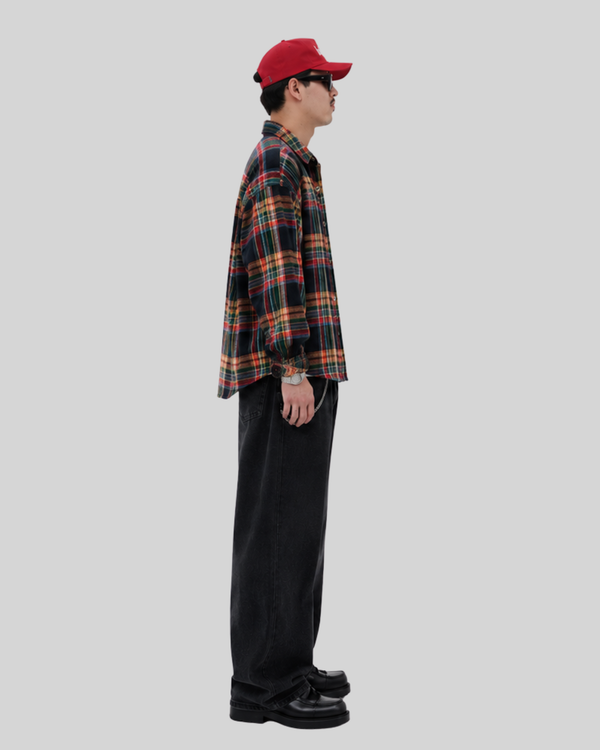 Retro long sleeved shirt jacket for men in summer