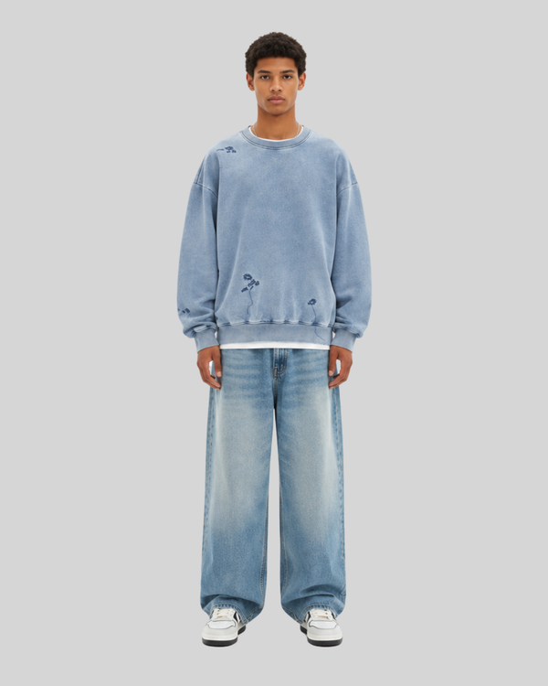 Heavy-Wash Bleached Embroidered Solid Color Fleece Crewneck Sweatshirt for Men