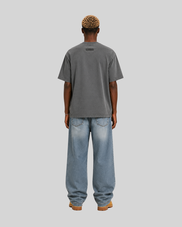Letter printed washed distressed T-shirt for men