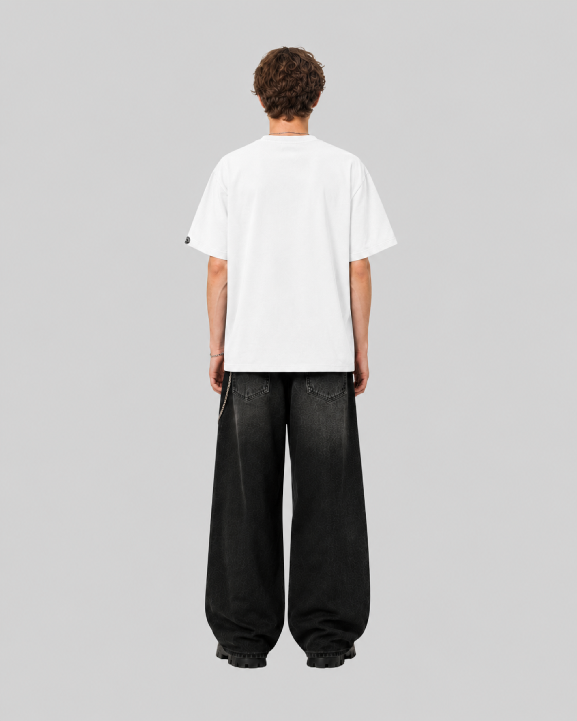 Essential Graphic T-Shirt-10